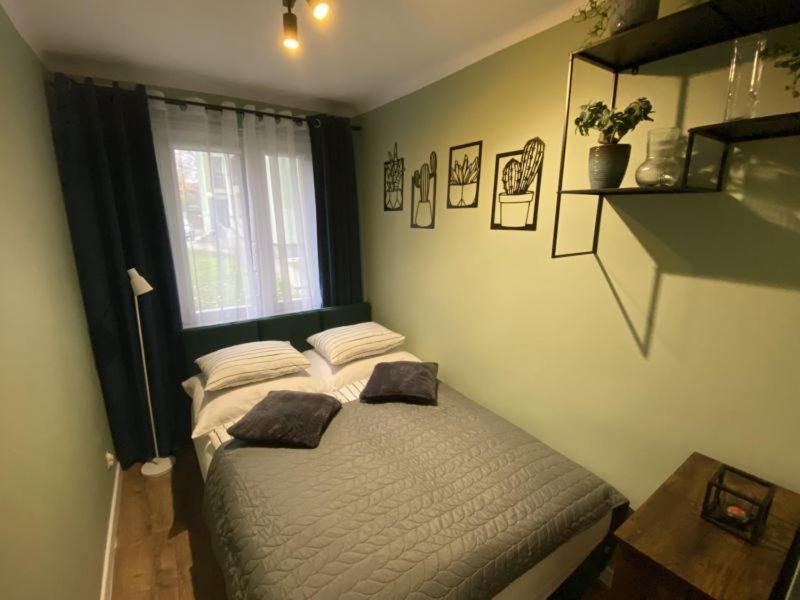 Apartament ,, Sen I Kawa" - Komfortowy Nocleg W Sercu Aglomeracji Битом Екстериор снимка